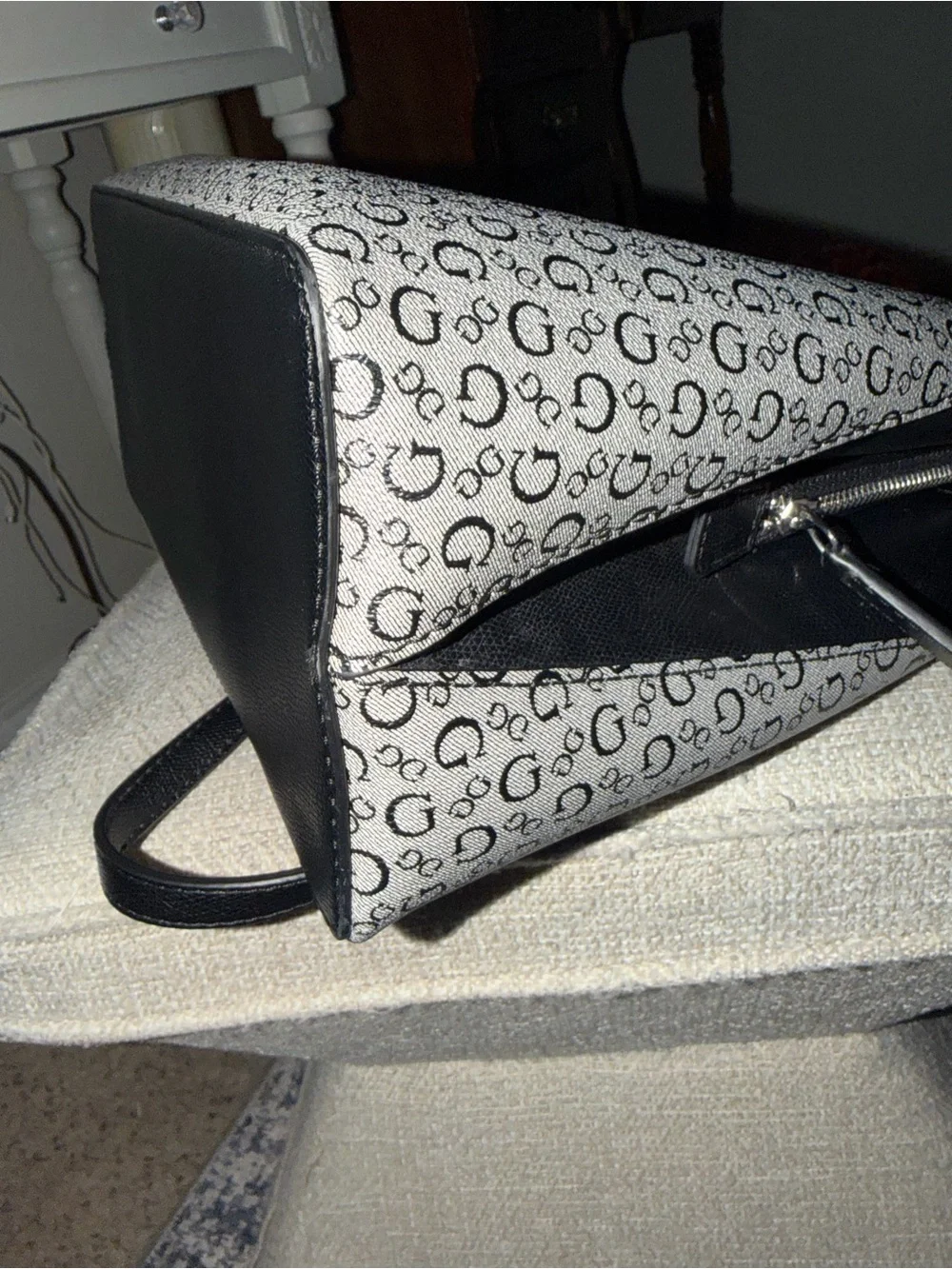 Guess classic large